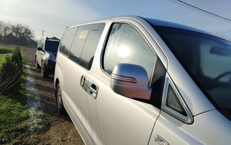 Hyundai Grand Starex Grand Starex I рестайлинг 2, 2010 год, 1 350 000 рублей, 3 фотография