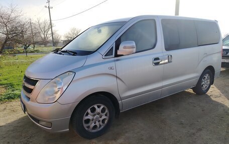 Hyundai Grand Starex Grand Starex I рестайлинг 2, 2010 год, 1 350 000 рублей, 10 фотография