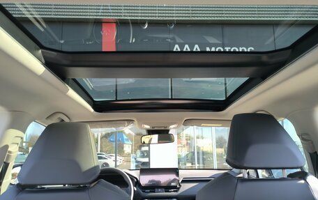 Toyota RAV4, 2025 год, 4 420 000 рублей, 17 фотография