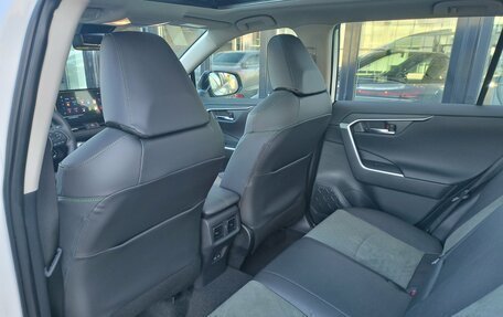 Toyota RAV4, 2025 год, 4 420 000 рублей, 39 фотография