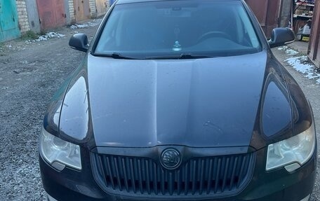 Skoda Superb III рестайлинг, 2012 год, 900 000 рублей, 3 фотография