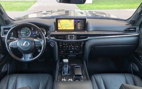 Lexus LX III, 2017 год, 5 790 000 рублей, 10 фотография