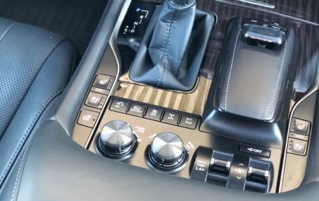 Lexus LX III, 2017 год, 5 790 000 рублей, 15 фотография