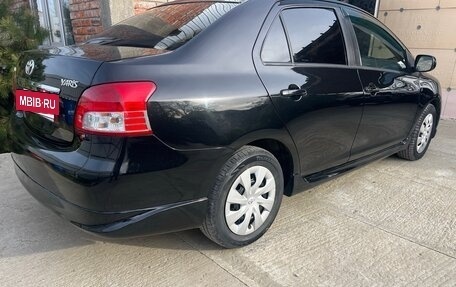 Toyota Yaris III рестайлинг, 2007 год, 480 000 рублей, 2 фотография