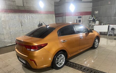 KIA Rio IV, 2017 год, 950 000 рублей, 3 фотография