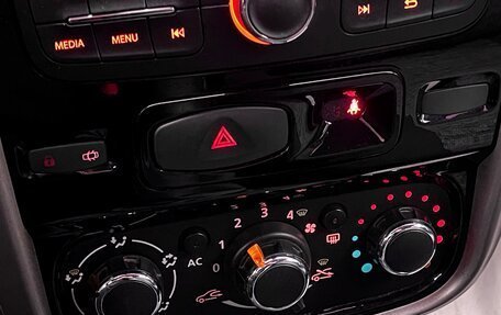 Renault Duster I рестайлинг, 2014 год, 899 000 рублей, 21 фотография