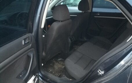 Volkswagen Jetta VI, 2010 год, 567 890 рублей, 5 фотография