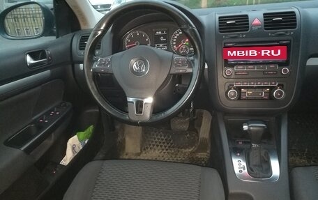 Volkswagen Jetta VI, 2010 год, 567 890 рублей, 6 фотография