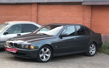 BMW 5 серия, 2002 год, 1 050 000 рублей, 8 фотография