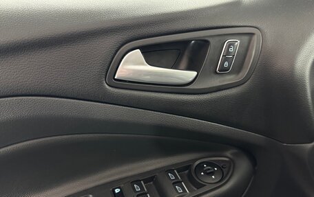 Ford Kuga III, 2016 год, 1 495 000 рублей, 11 фотография