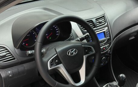 Hyundai Solaris II рестайлинг, 2013 год, 749 000 рублей, 10 фотография