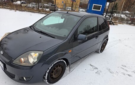 Ford Fiesta, 2007 год, 380 000 рублей, 2 фотография