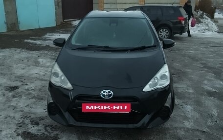 Toyota Aqua I, 2017 год, 1 000 000 рублей, 2 фотография