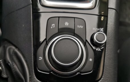 Mazda 3, 2016 год, 1 870 000 рублей, 19 фотография