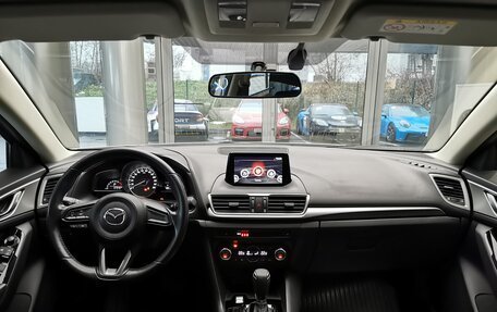 Mazda 3, 2016 год, 1 870 000 рублей, 22 фотография