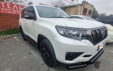 Toyota Land Cruiser Prado 150 рестайлинг 2, 2021 год, 5 450 000 рублей, 4 фотография