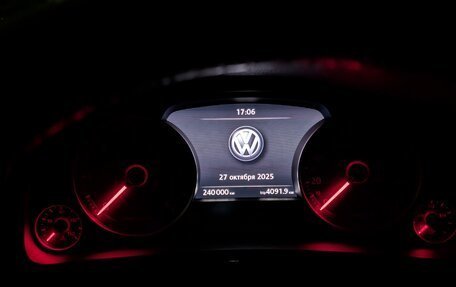 Volkswagen Touareg III, 2013 год, 2 650 000 рублей, 21 фотография