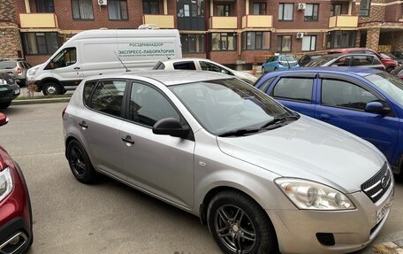 KIA cee'd I рестайлинг, 2009 год, 550 000 рублей, 2 фотография