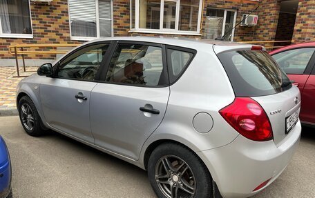 KIA cee'd I рестайлинг, 2009 год, 550 000 рублей, 3 фотография