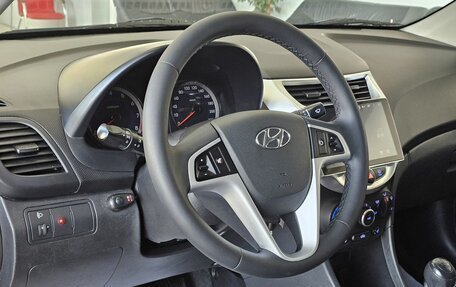 Hyundai Solaris II рестайлинг, 2013 год, 989 000 рублей, 12 фотография