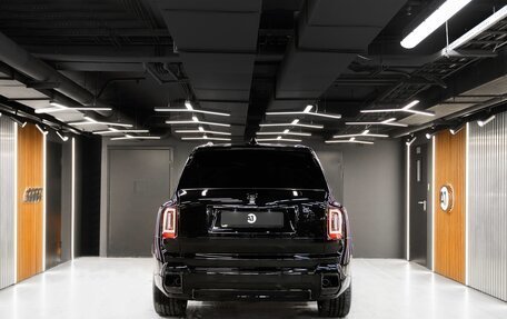 Rolls-Royce Cullinan, 2025 год, 65 000 000 рублей, 6 фотография