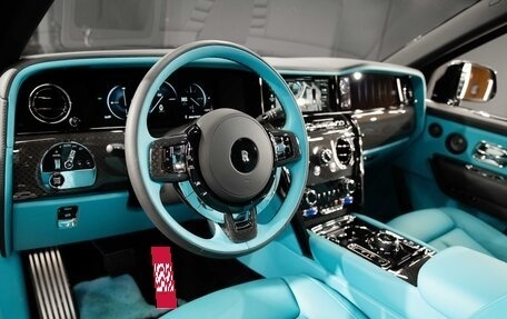 Rolls-Royce Cullinan, 2025 год, 65 000 000 рублей, 10 фотография