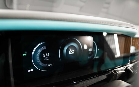 Rolls-Royce Cullinan, 2025 год, 65 000 000 рублей, 13 фотография