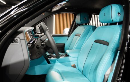 Rolls-Royce Cullinan, 2025 год, 65 000 000 рублей, 28 фотография