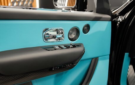 Rolls-Royce Cullinan, 2025 год, 65 000 000 рублей, 27 фотография