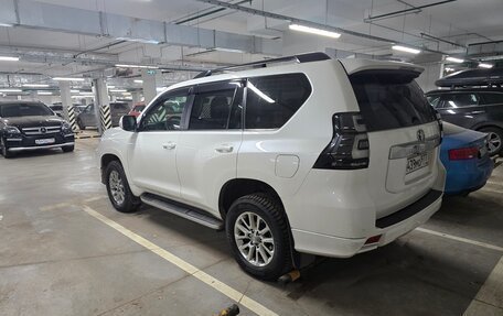 Toyota Land Cruiser Prado 150 рестайлинг 2, 2018 год, 5 700 000 рублей, 11 фотография