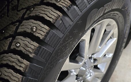 Toyota Land Cruiser Prado 150 рестайлинг 2, 2018 год, 5 700 000 рублей, 24 фотография