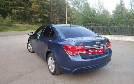 Chevrolet Cruze II, 2013 год, 850 000 рублей, 3 фотография