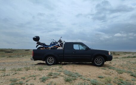 Nissan Navara (Frontier), 2002 год, 750 000 рублей, 10 фотография