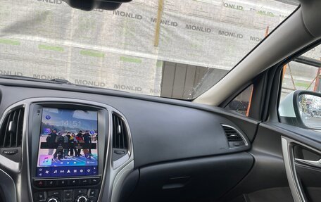 Opel Astra J, 2011 год, 1 050 000 рублей, 7 фотография