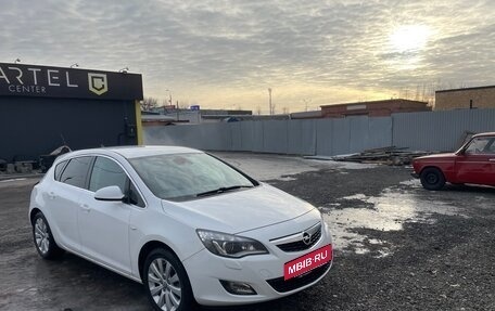 Opel Astra J, 2011 год, 1 050 000 рублей, 3 фотография