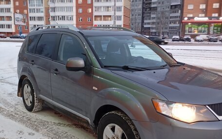 Mitsubishi Outlander III рестайлинг 3, 2008 год, 1 100 000 рублей, 3 фотография