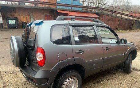 Chevrolet Niva I рестайлинг, 2010 год, 450 000 рублей, 7 фотография