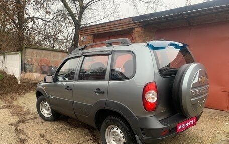 Chevrolet Niva I рестайлинг, 2010 год, 450 000 рублей, 4 фотография