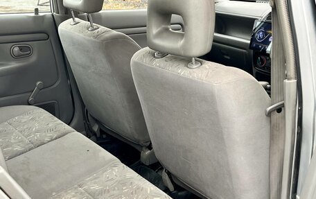 Mazda Demio III (DE), 2001 год, 245 000 рублей, 25 фотография