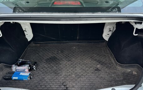 Renault Logan II, 2017 год, 630 000 рублей, 7 фотография