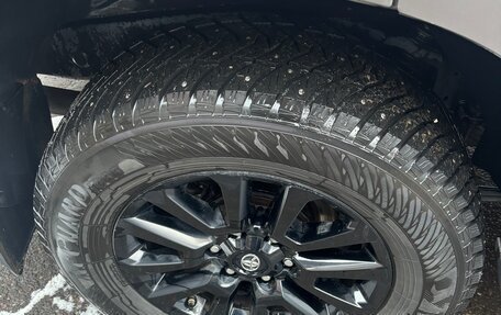 Toyota Land Cruiser Prado 150 рестайлинг 2, 2021 год, 7 000 000 рублей, 8 фотография