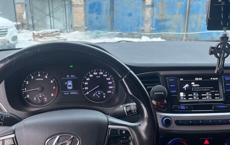 Hyundai Solaris II рестайлинг, 2017 год, 865 000 рублей, 6 фотография