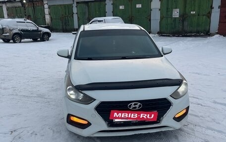 Hyundai Solaris II рестайлинг, 2017 год, 865 000 рублей, 3 фотография