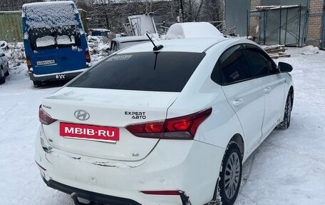 Hyundai Solaris II рестайлинг, 2017 год, 865 000 рублей, 5 фотография