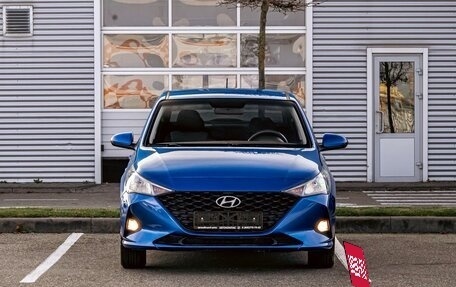 Hyundai Solaris II рестайлинг, 2020 год, 1 355 000 рублей, 2 фотография