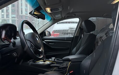 BMW 3 серия, 2016 год, 2 600 000 рублей, 13 фотография