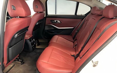 BMW 3 серия, 2022 год, 2 899 000 рублей, 15 фотография