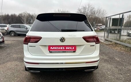 Volkswagen Tiguan II, 2021 год, 3 000 000 рублей, 3 фотография