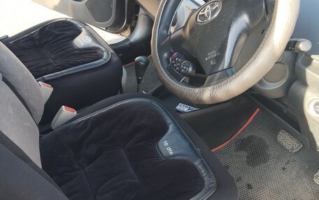 Toyota Vitz, 2006 год, 565 000 рублей, 9 фотография