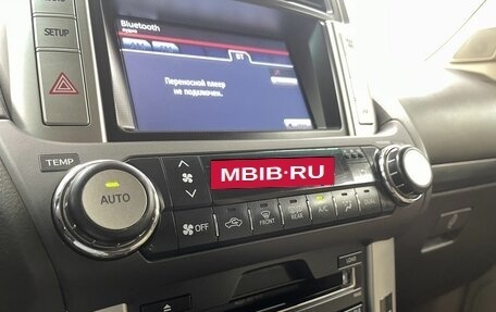 Toyota Land Cruiser Prado 150 рестайлинг 2, 2012 год, 2 835 000 рублей, 14 фотография